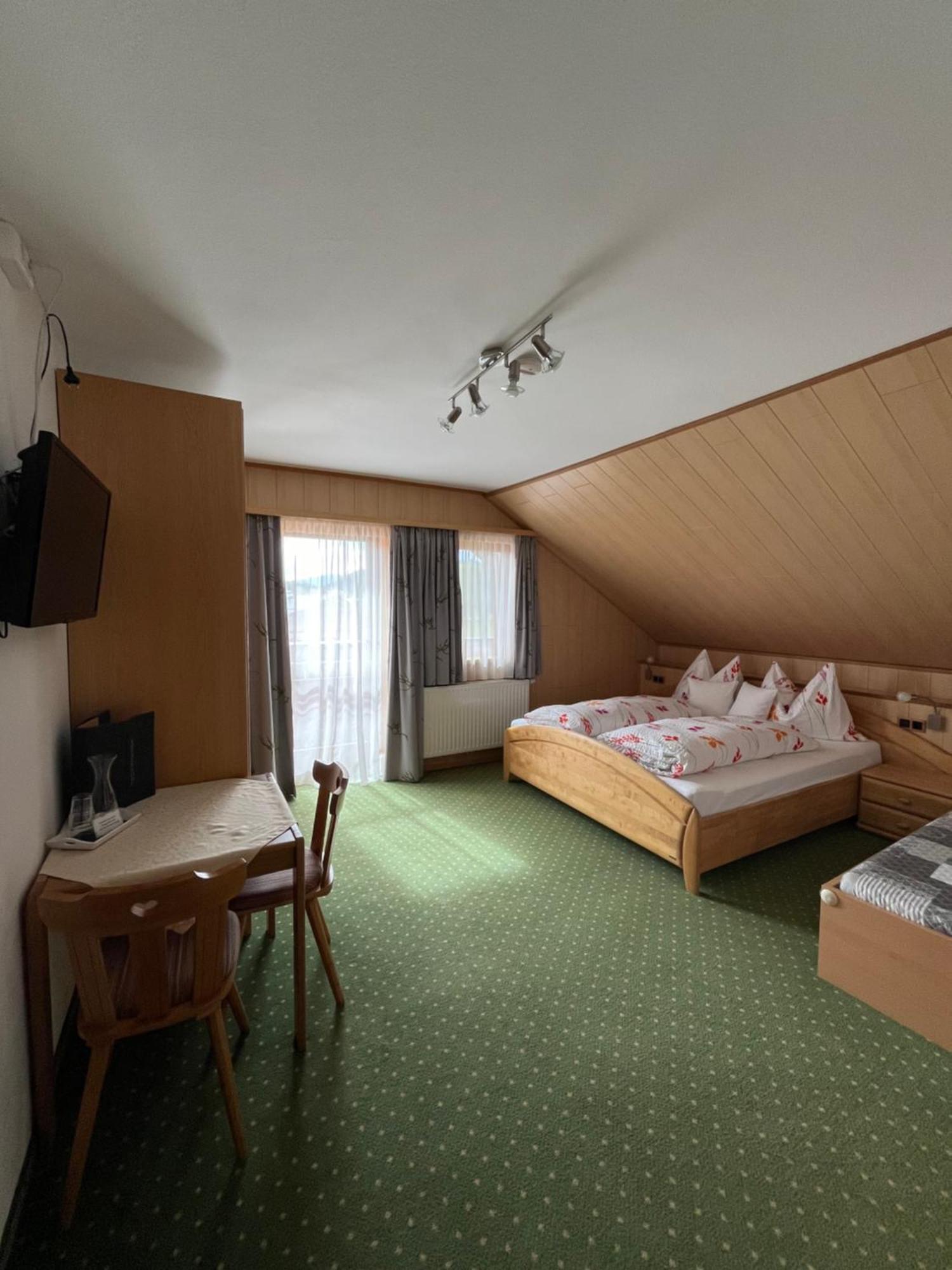 Pension Vorberghof- Bauernhofurlaub Ramsau am Dachstein Exterior photo
